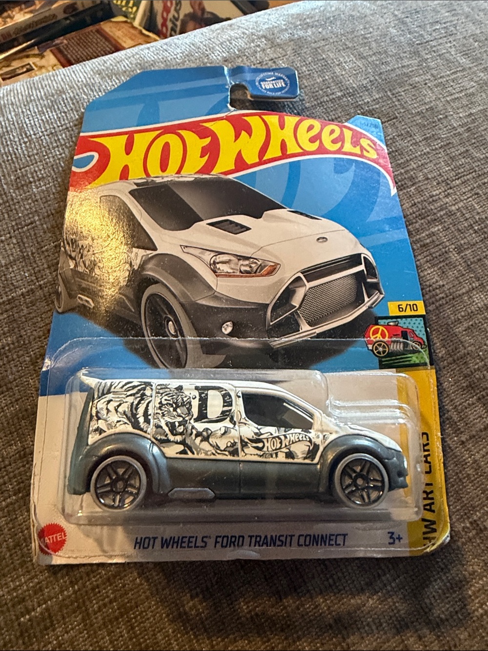 Hot Wheels Ford Transit‎ Connect HW Vans 5/10 Custom Tiger Graphics Van